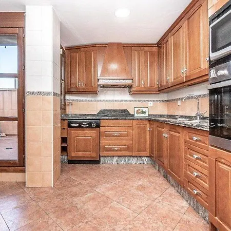 Casa Gallito, By Daimar 格拉纳达